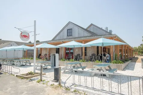 90 Schoolhouse Road Edgartown MA 02539
