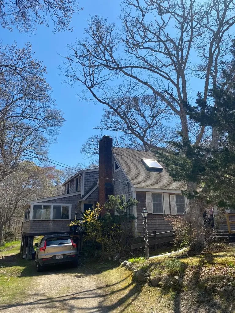 318 Lamberts Cove Road West Tisbury MA 02575