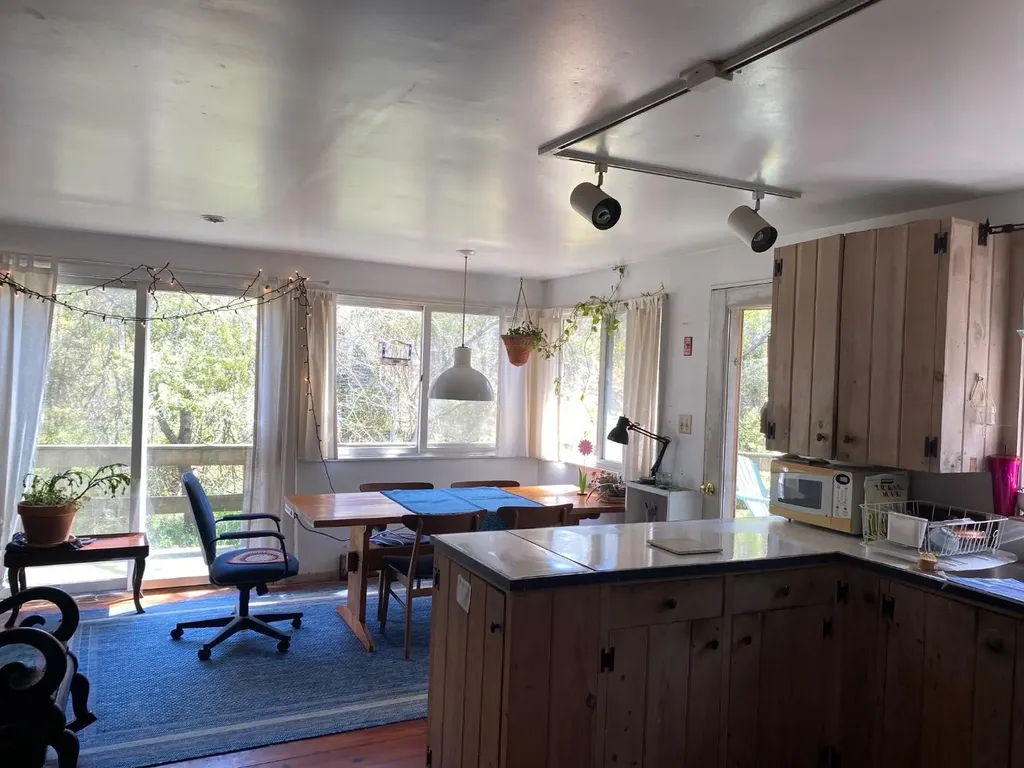 318 Lamberts Cove Road West Tisbury MA 02575