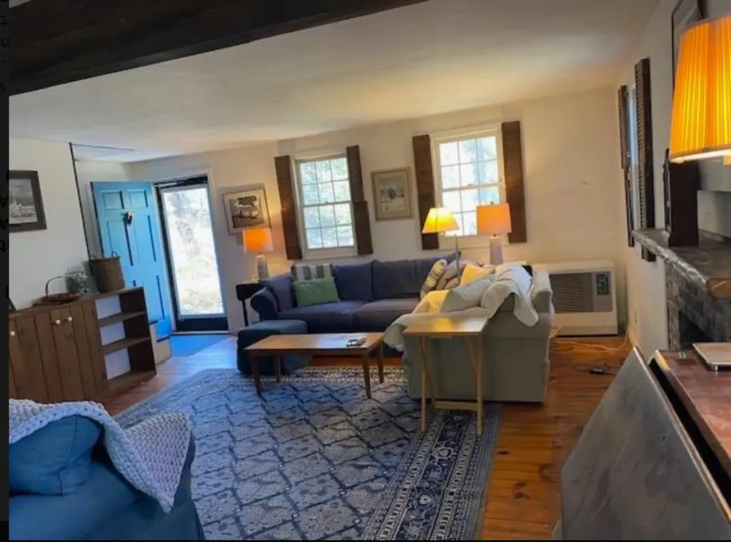 318 Lamberts Cove Road West Tisbury MA 02575