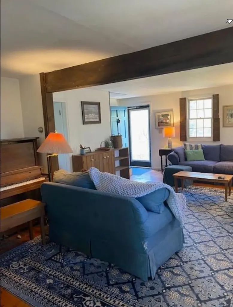 318 Lamberts Cove Road West Tisbury MA 02575