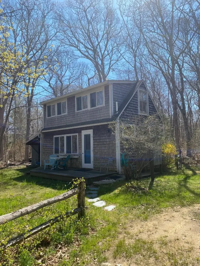 318 Lamberts Cove Road West Tisbury MA 02575