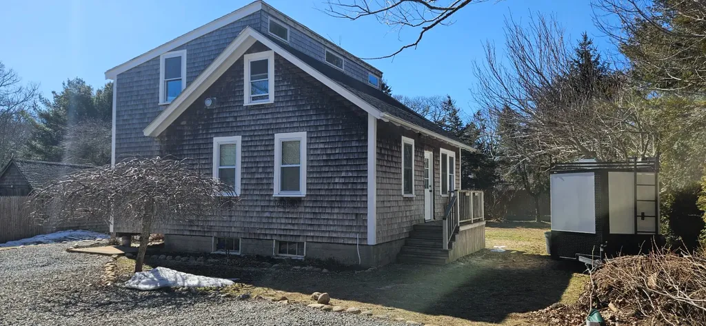 15 Goah Way Vineyard Haven MA 02568