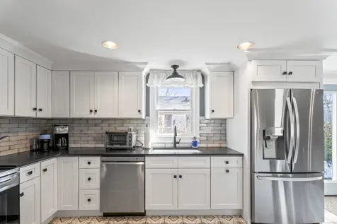56 Garvin Street Oak Bluffs MA 02557