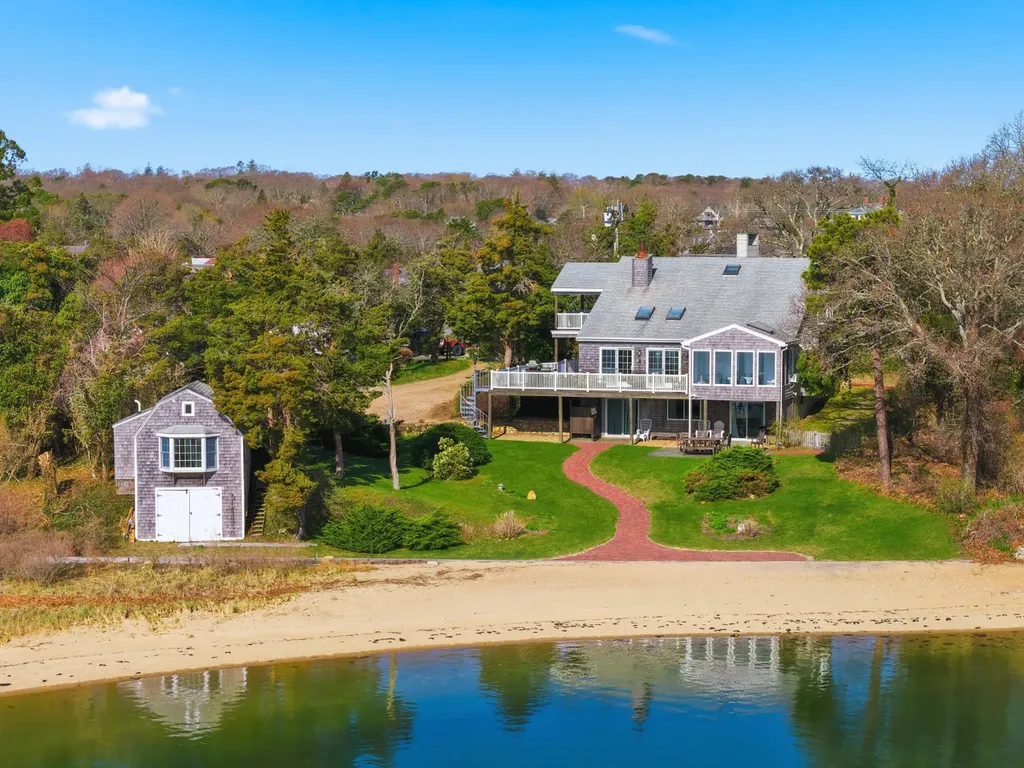 95 Hines Point Road Vineyard Haven MA 02568
