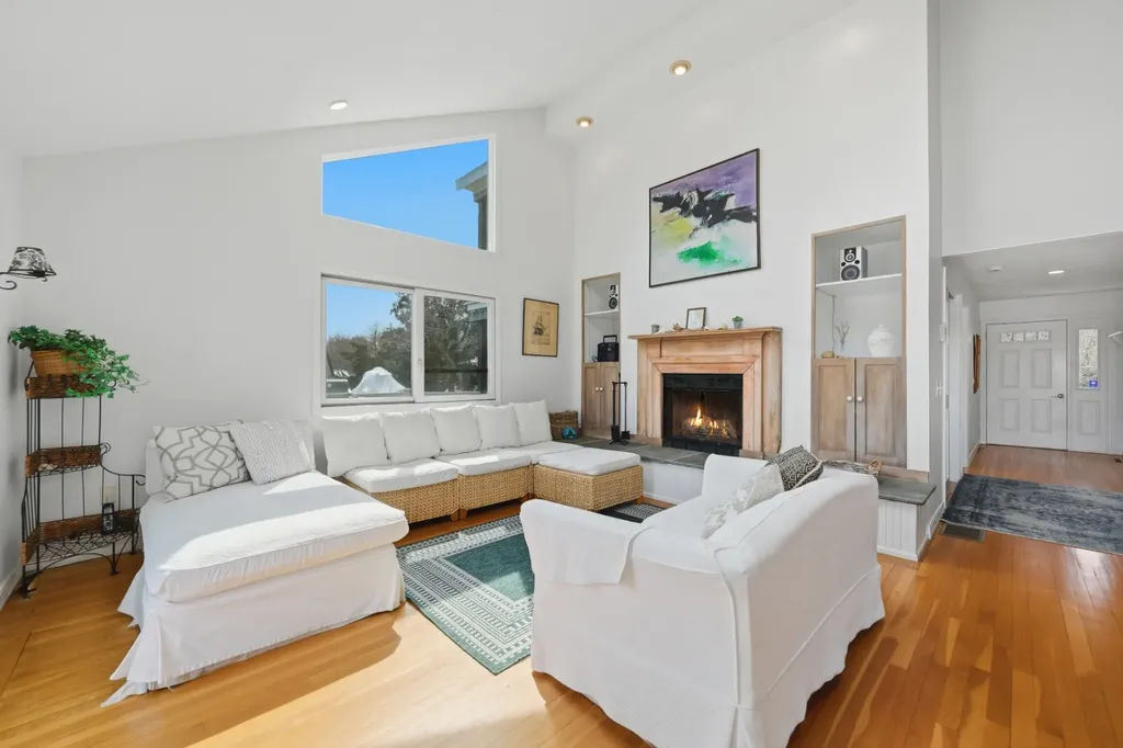 95 Hines Point Road Vineyard Haven MA 02568