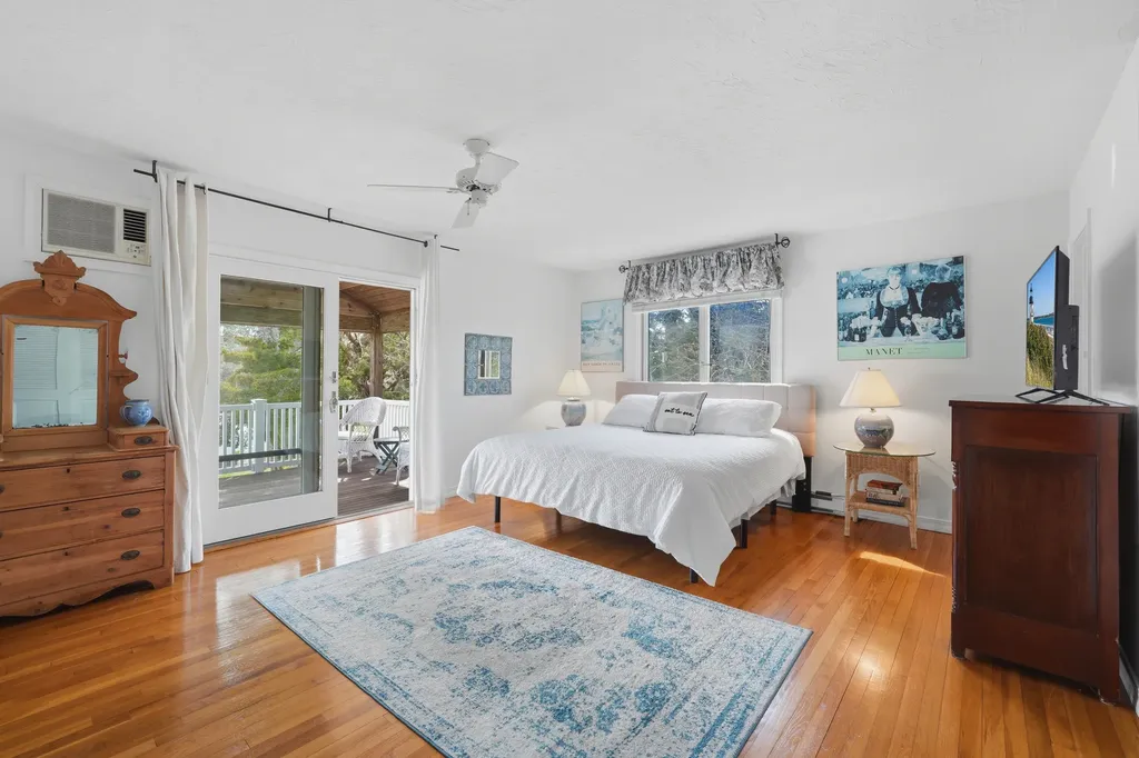 95 Hines Point Road Vineyard Haven MA 02568