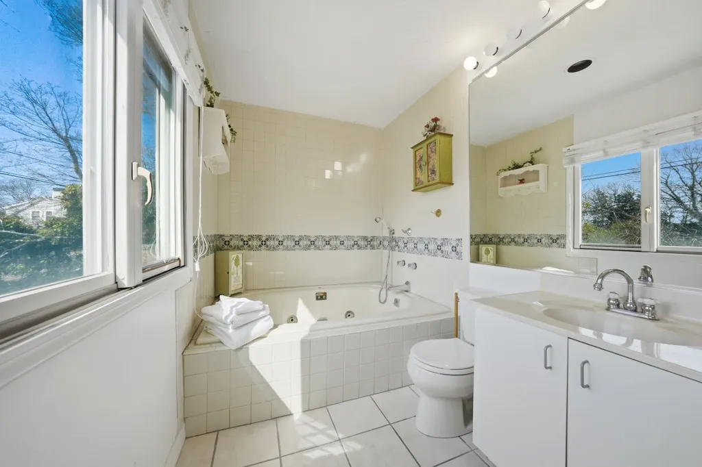 95 Hines Point Road Vineyard Haven MA 02568