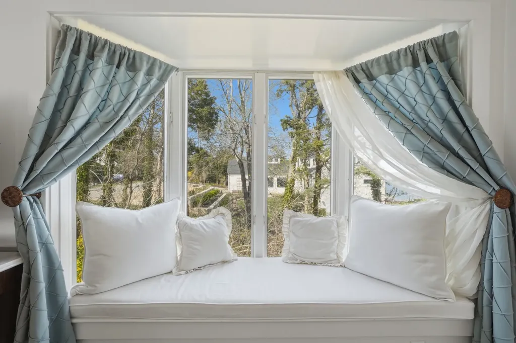 95 Hines Point Road Vineyard Haven MA 02568