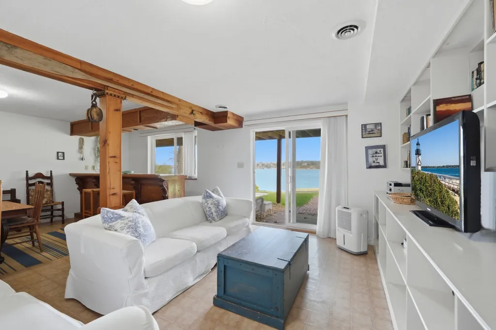 95 Hines Point Road Vineyard Haven MA 02568