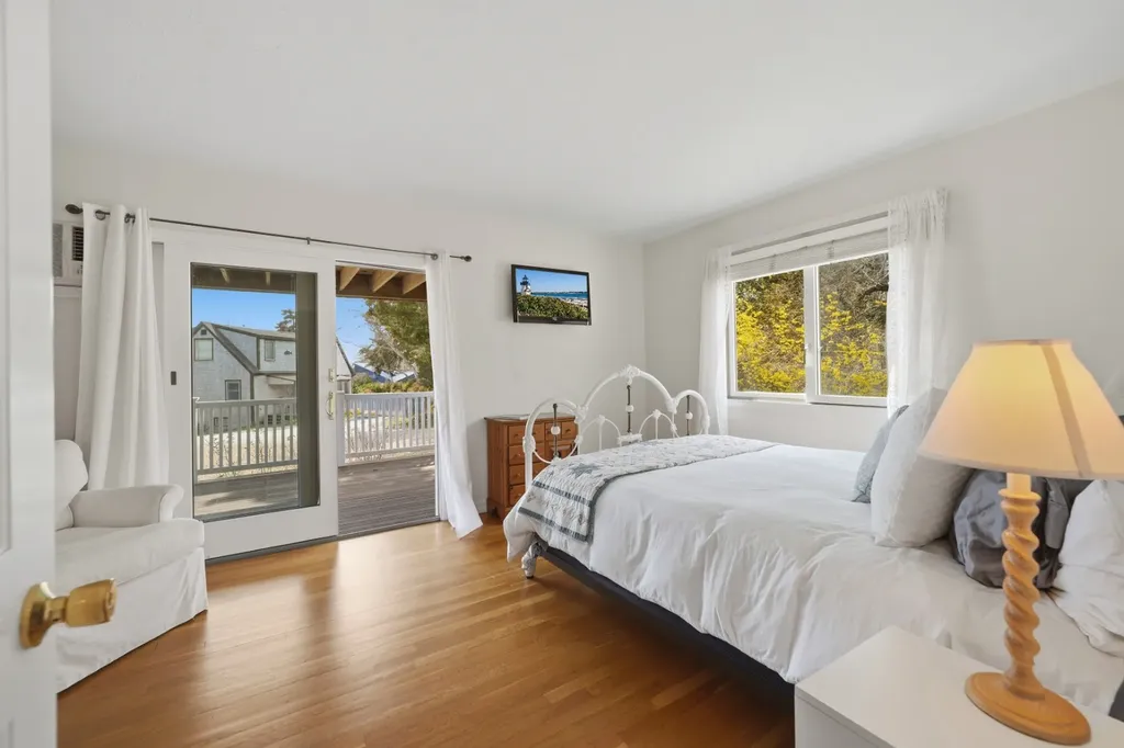 95 Hines Point Road Vineyard Haven MA 02568