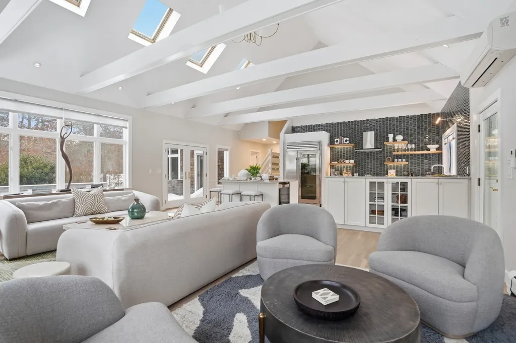 471 West Tisbury Road Edgartown MA 02539
