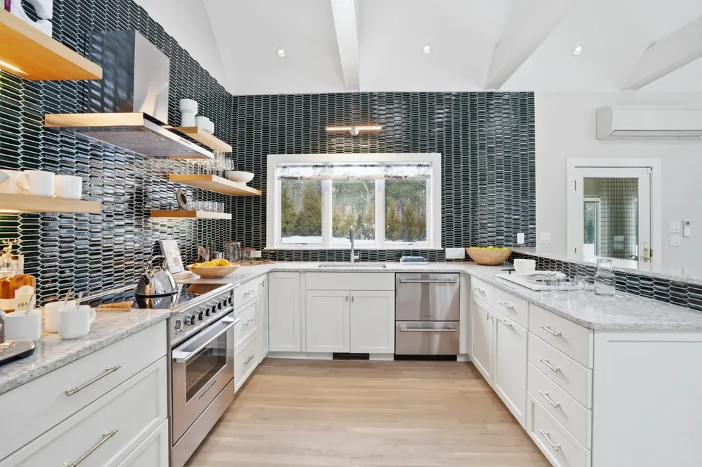 471 West Tisbury Road Edgartown MA 02539