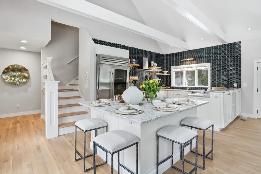 471 West Tisbury Road Edgartown MA 02539