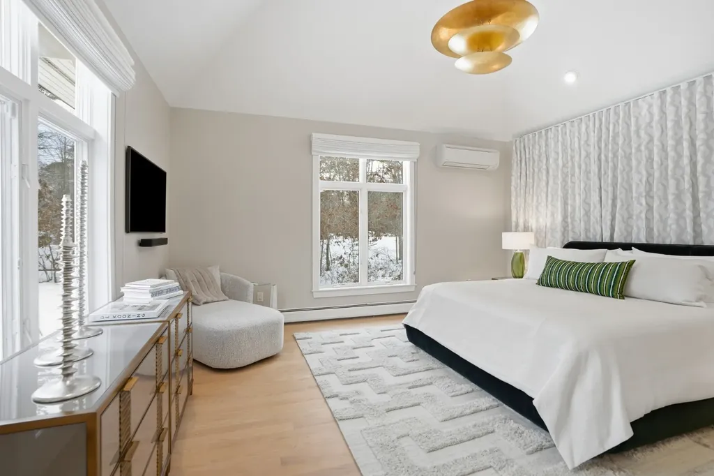 471 West Tisbury Road Edgartown MA 02539