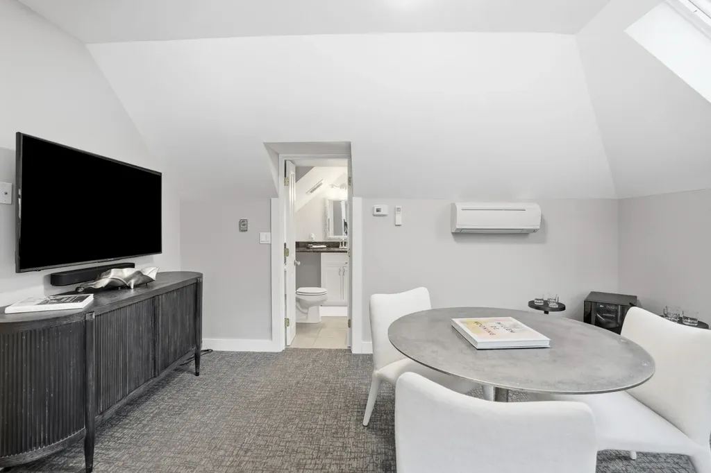 471 West Tisbury Road Edgartown MA 02539