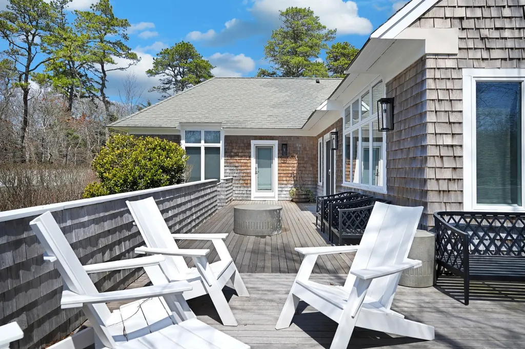 471 West Tisbury Road Edgartown MA 02539