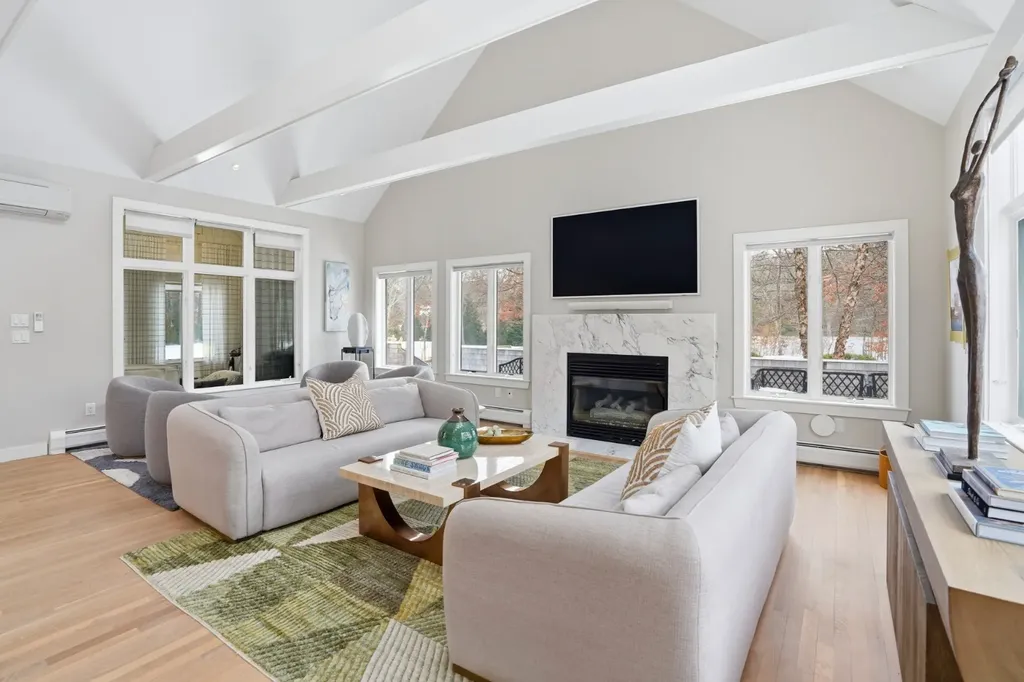 471 West Tisbury Road Edgartown MA 02539