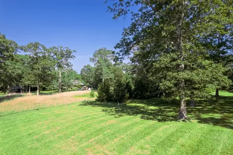 26 Flint Hill Road West Tisbury MA 02575
