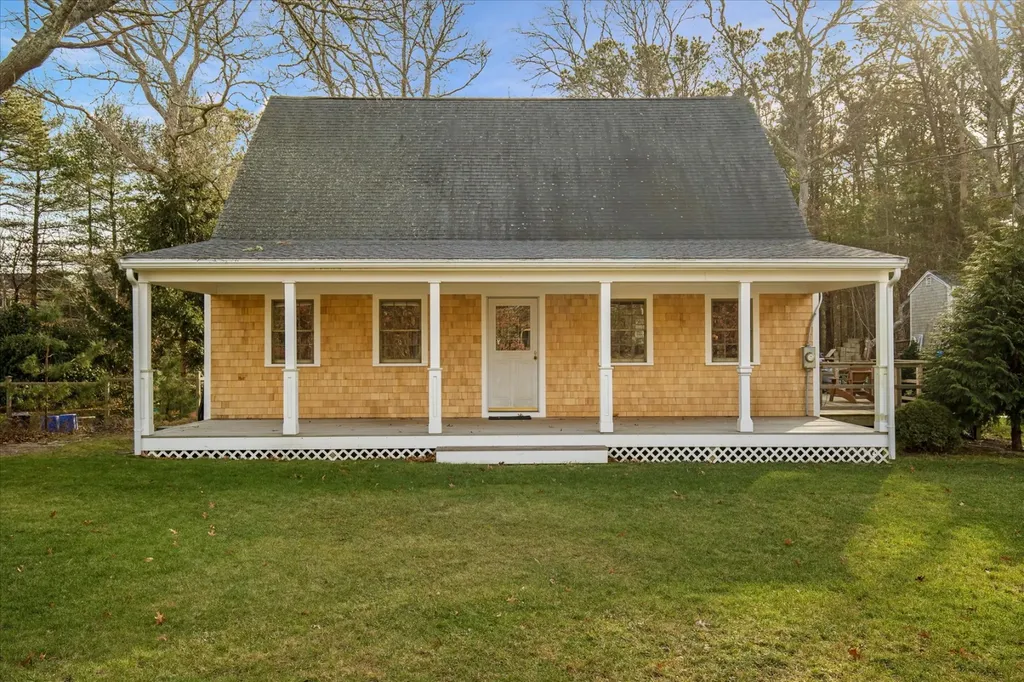 116 Franklin Terrace Vineyard Haven MA 02568