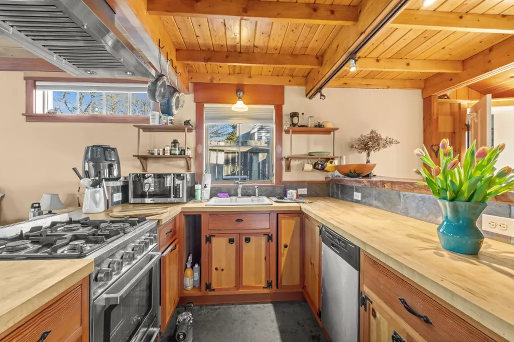 205 South Road Chilmark MA 02535