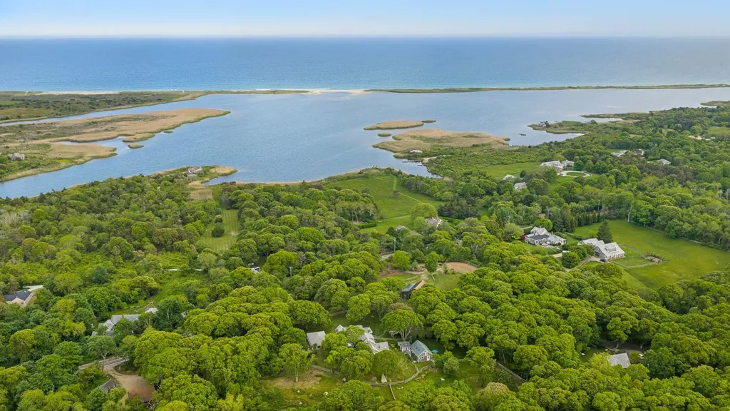 205 South Road Chilmark MA 02535