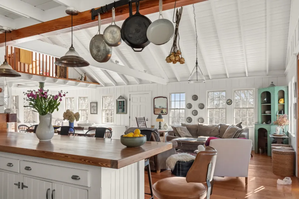 205 South Road Chilmark MA 02535