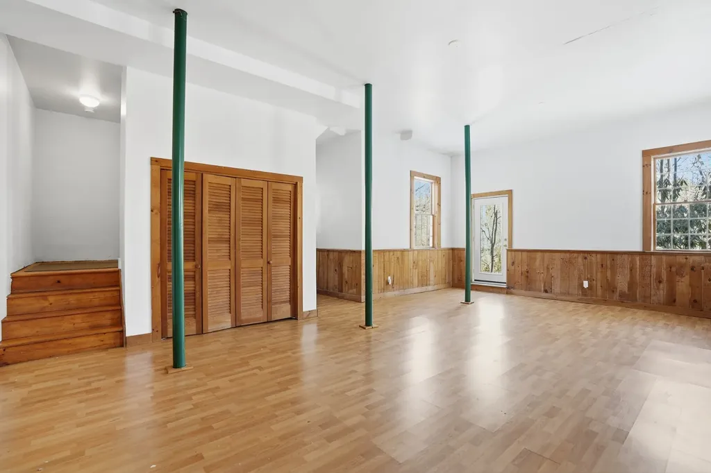 18 Wood Duck Way Oak Bluffs MA 02557