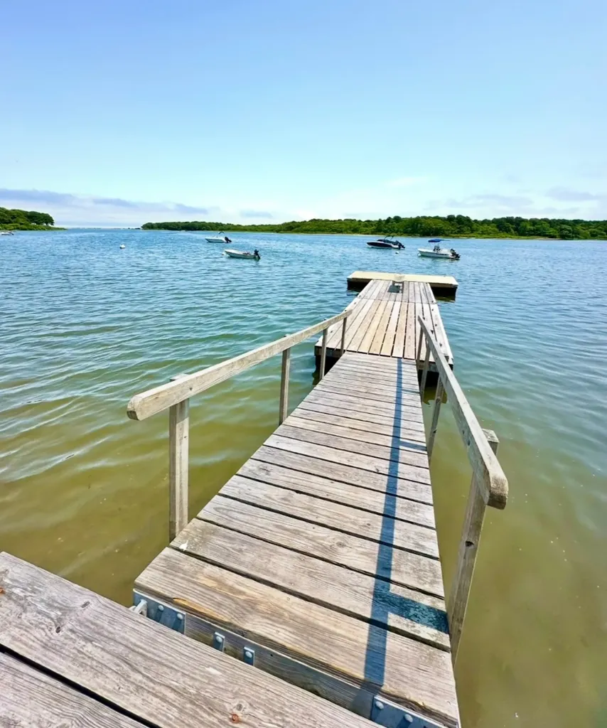 18 Wood Duck Way Oak Bluffs MA 02557