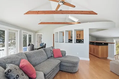 18 Wood Duck Way Oak Bluffs MA 02557