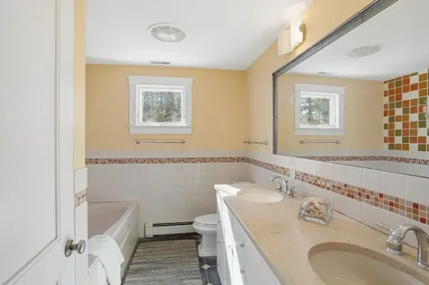 18 Wood Duck Way Oak Bluffs MA 02557