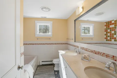18 Wood Duck Way Oak Bluffs MA 02557