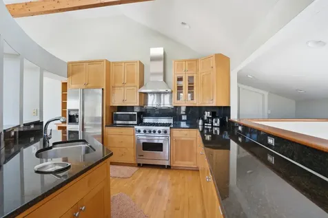 18 Wood Duck Way Oak Bluffs MA 02557