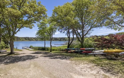 18 Wood Duck Way Oak Bluffs MA 02557