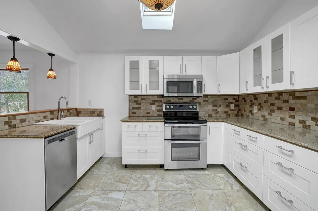 22 Oklahoma Avenue Vineyard Haven MA 02568