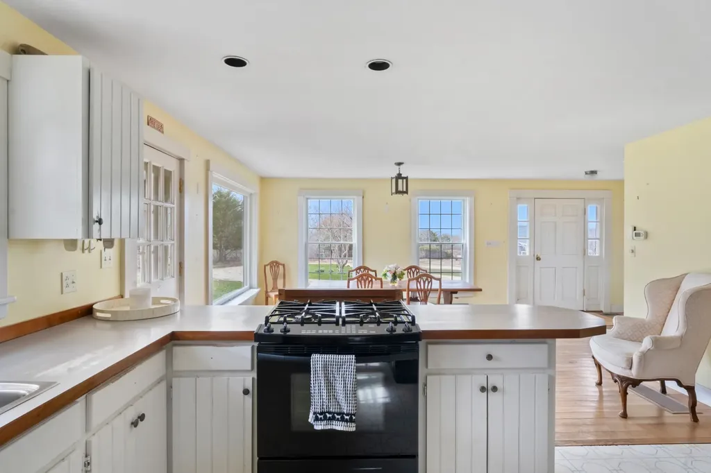 109 Litchfield Road Edgartown MA 02539