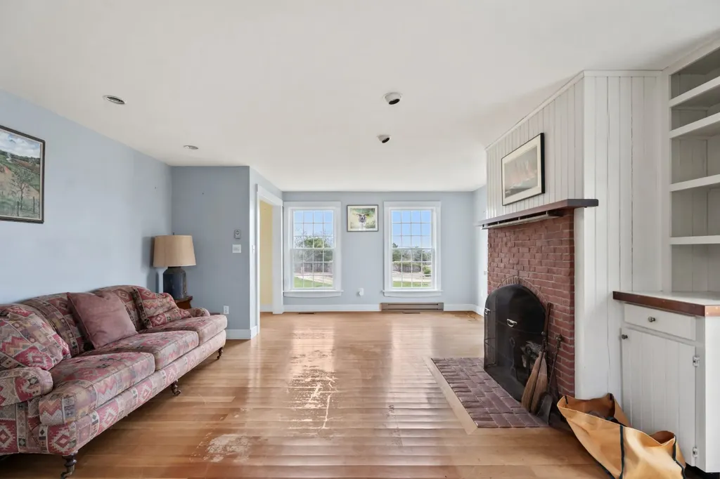 109 Litchfield Road Edgartown MA 02539