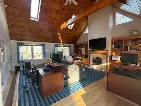 52 Carrolls Way Vineyard Haven MA 02568