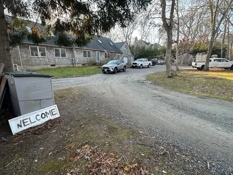 52 Carrolls Way Vineyard Haven MA 02568