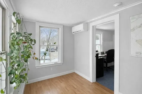 378 State Road Vineyard Haven MA 02568