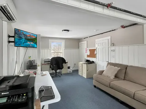 378 State Road Vineyard Haven MA 02568