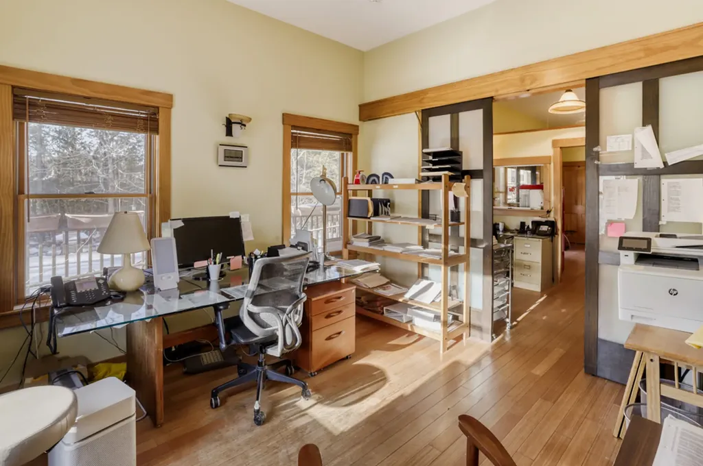 24 Cournoyer Road West Tisbury MA 02575