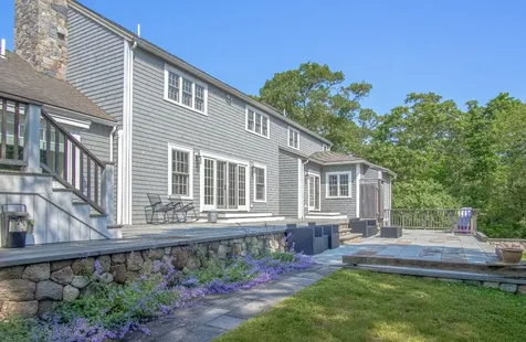 63 Bayes Hill Road Oak Bluffs MA 02557