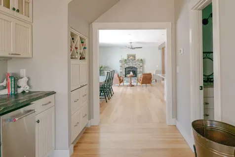 63 Bayes Hill Road Oak Bluffs MA 02557