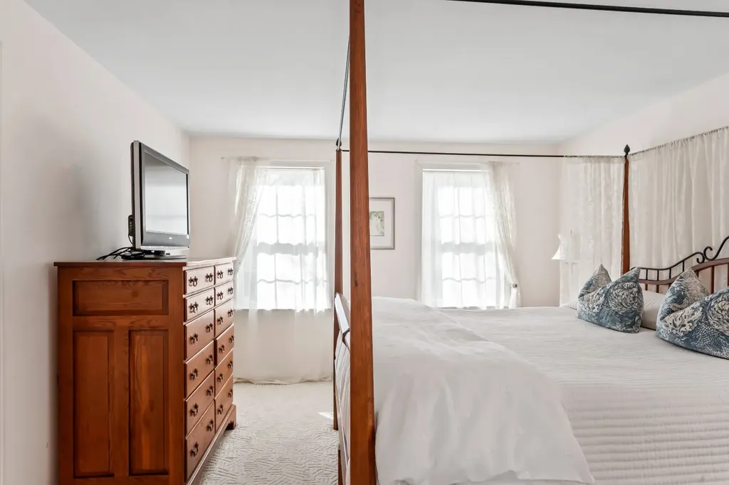 81 Whalers Walk Edgartown MA 02539