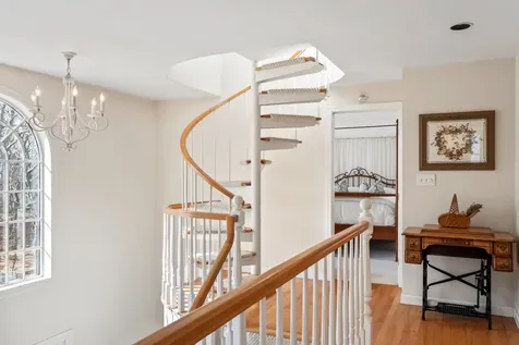 81 Whalers Walk Edgartown MA 02539