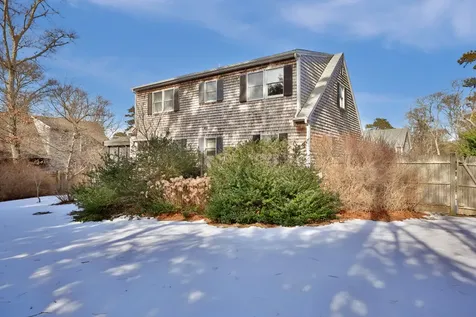 54 Columbian Avenue Oak Bluffs MA 02557