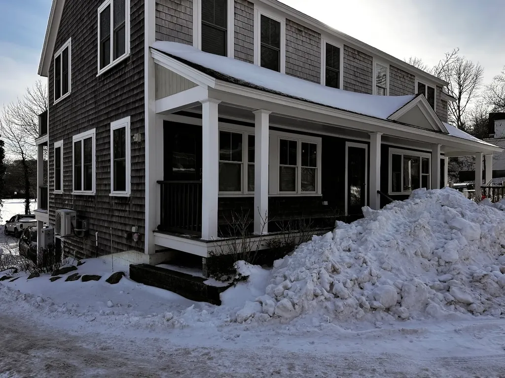 10 State Road Vineyard Haven MA 02568