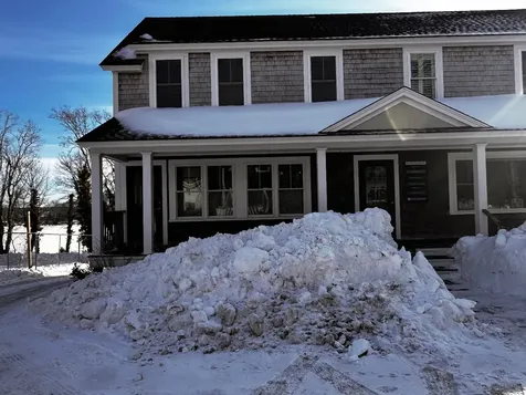 10 State Road Vineyard Haven MA 02568