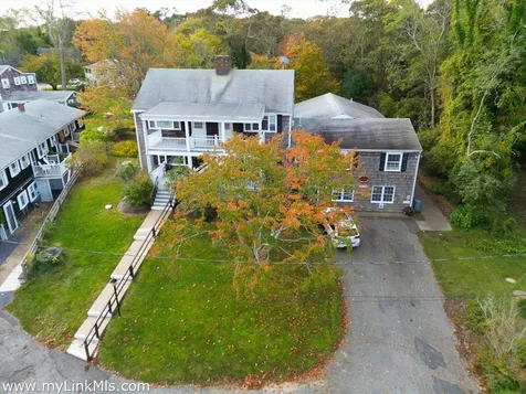 11 Macs Lane Vineyard Haven MA 02568